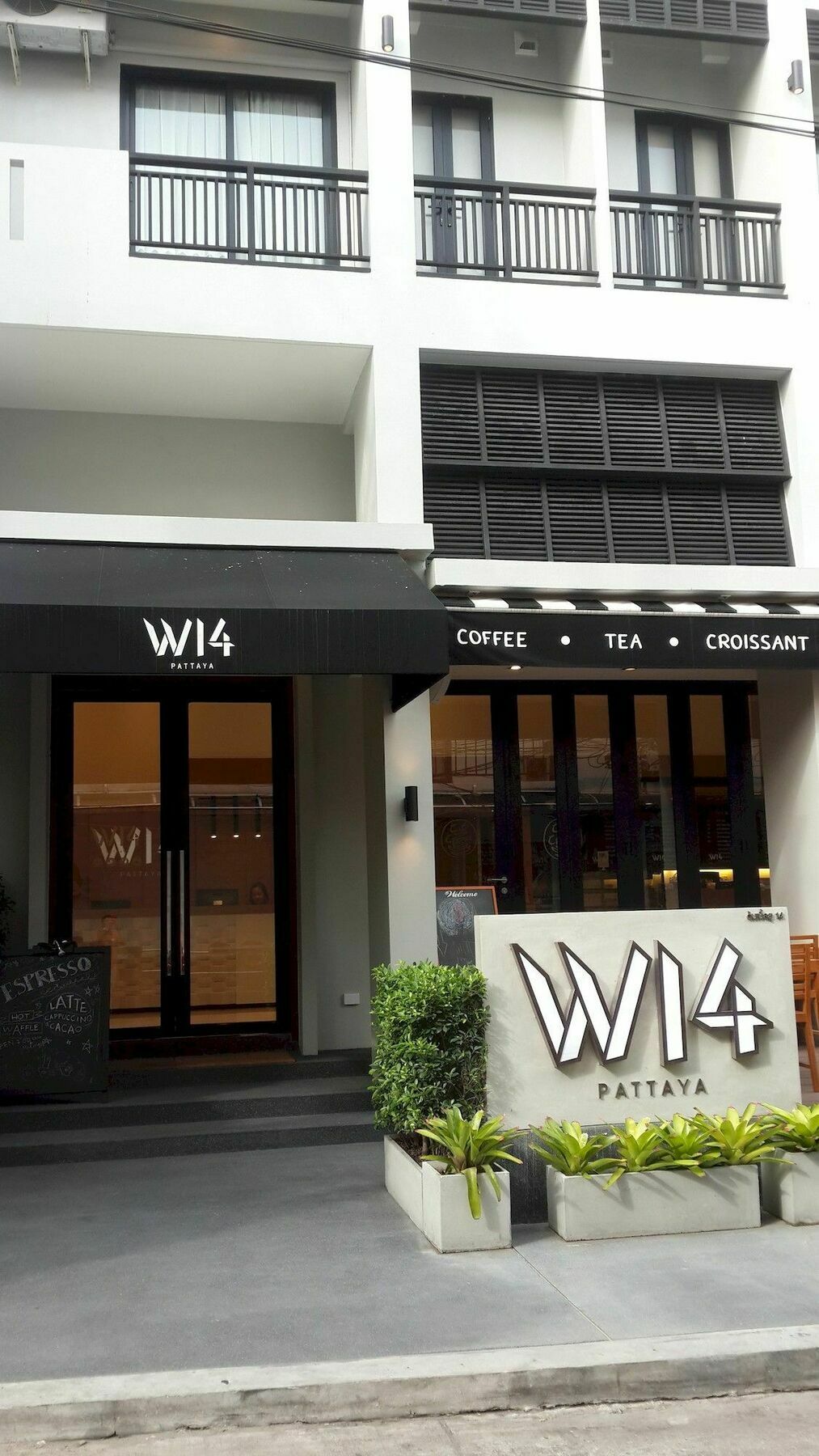 W14 Pattaya Hotel Bagian luar foto