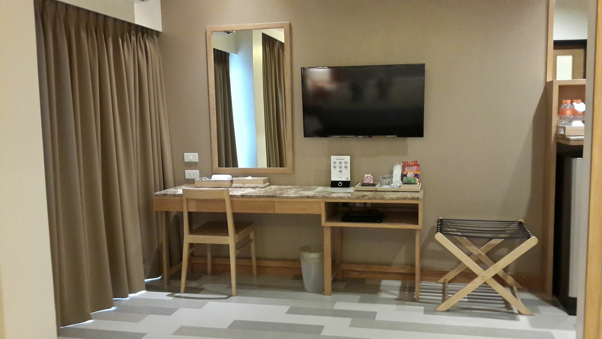 W14 Pattaya Hotel Bagian luar foto
