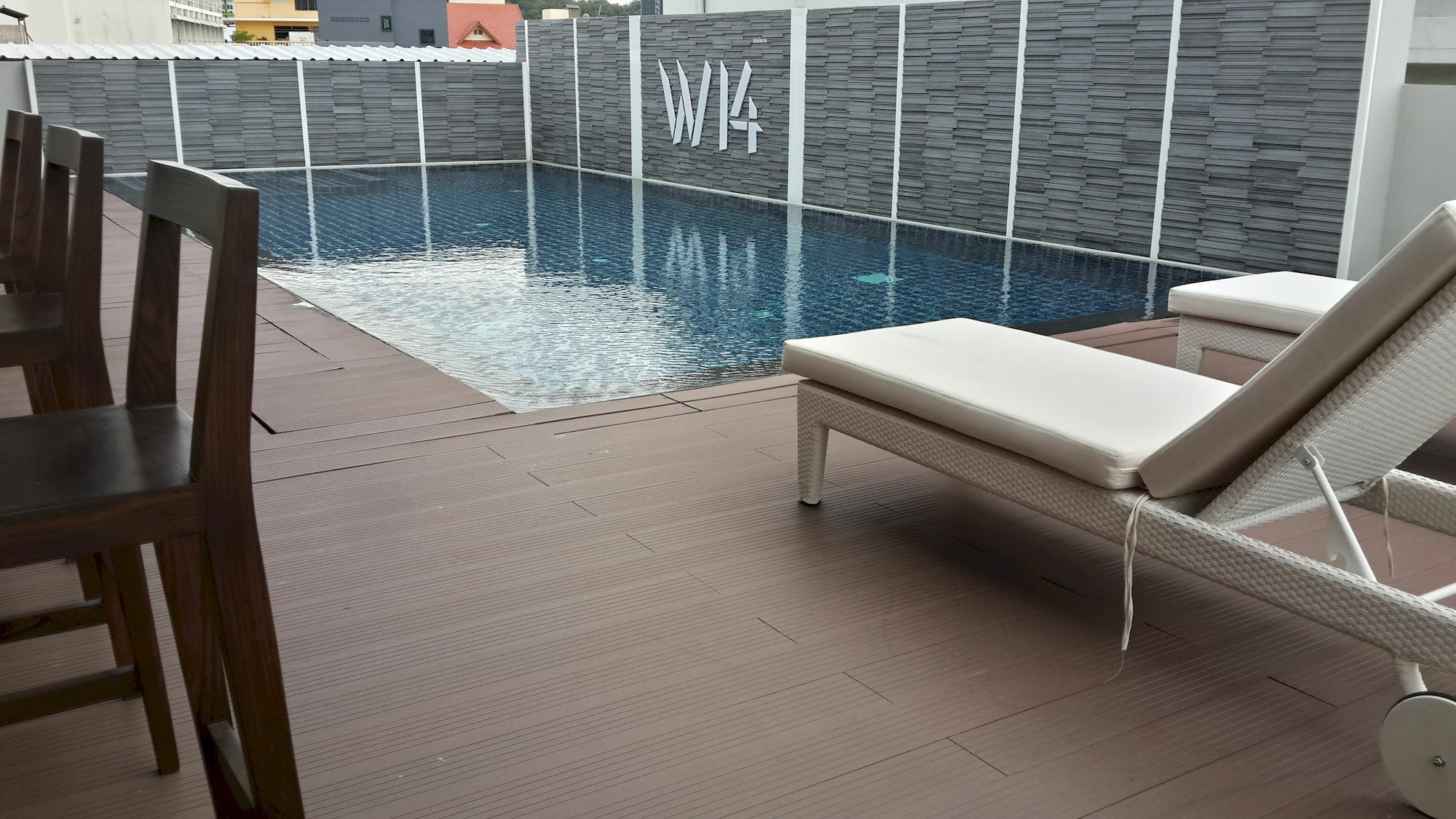 W14 Pattaya Hotel Bagian luar foto